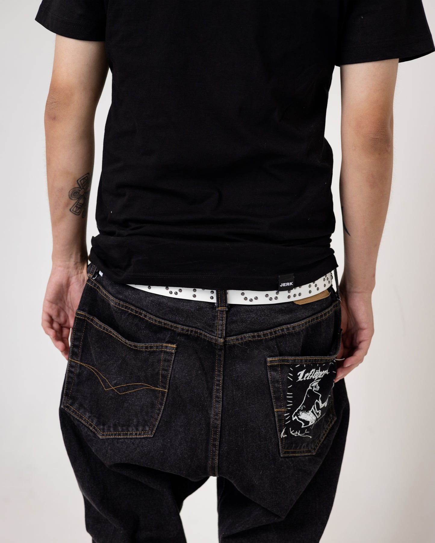 LOGO TEE