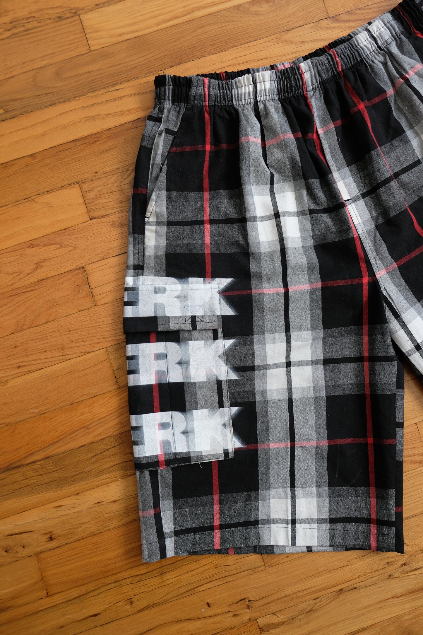 Atomic Tartan Pocket Shorts *Black